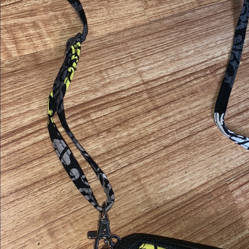 Vera Bradley Wristlet - Picture 3 of 8